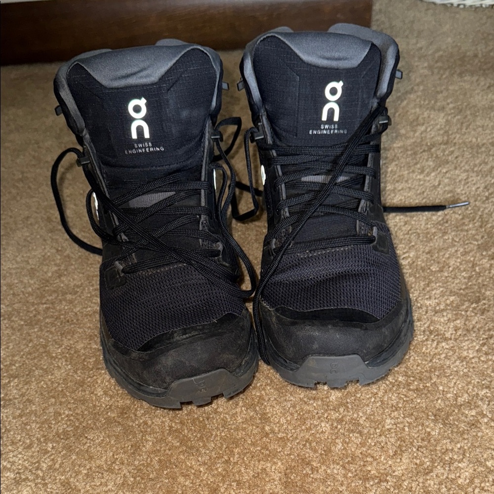 On Running Men's Black Boots